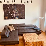 Moderne In Apartment *