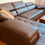 Apartament Moderne In *