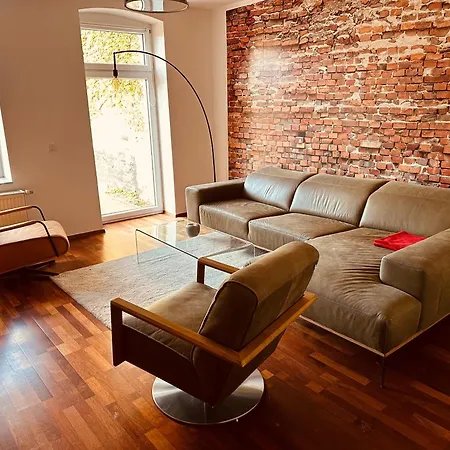 아파트 Moderne In 에버스발데피노프